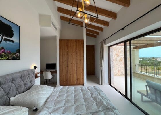 6 bedroom Finca/Country House for rent in Santanyi with pool - € 8,500 (Ref: 9411492)