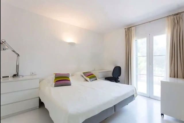 2 quarto Apartamento para venda em Santa Ponsa, Calvià com piscina garagem - 730 000 € (Ref: 9411504)