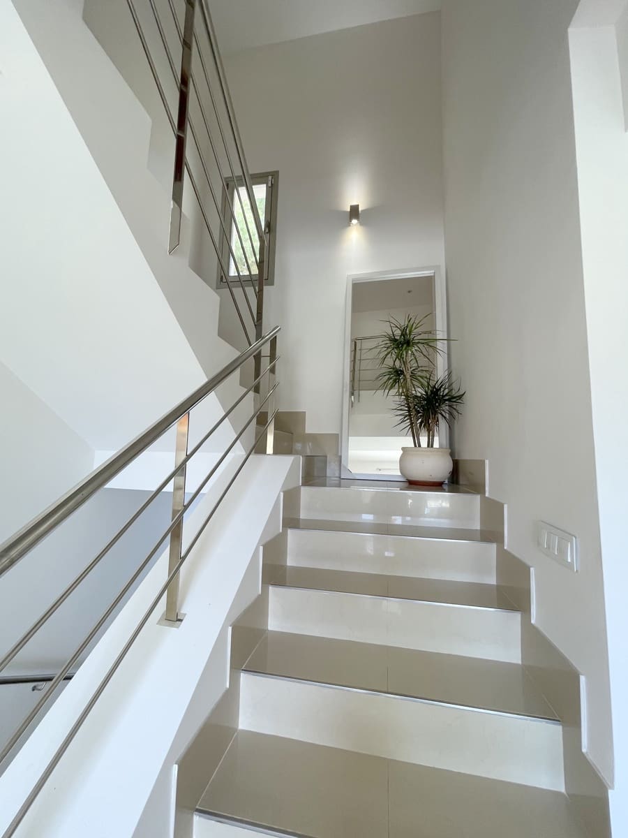 4 bedroom Apartment for rent in Cala Vinyes / Cala Vinyas / Cala Vinas with pool - € 3,950 (Ref: 9413224)