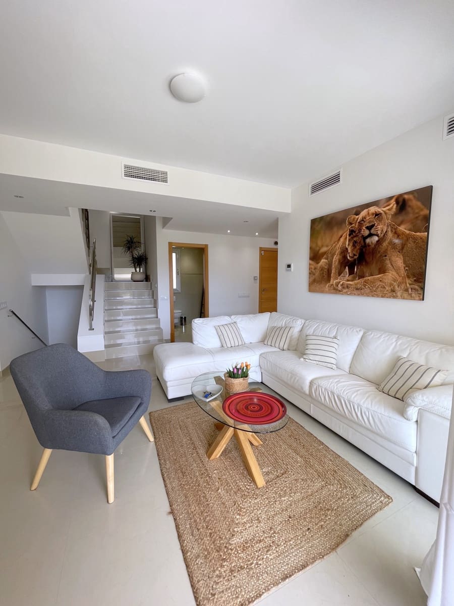 4 bedroom Apartment for rent in Cala Vinyes / Cala Vinyas / Cala Vinas with pool - € 3,950 (Ref: 9413224)