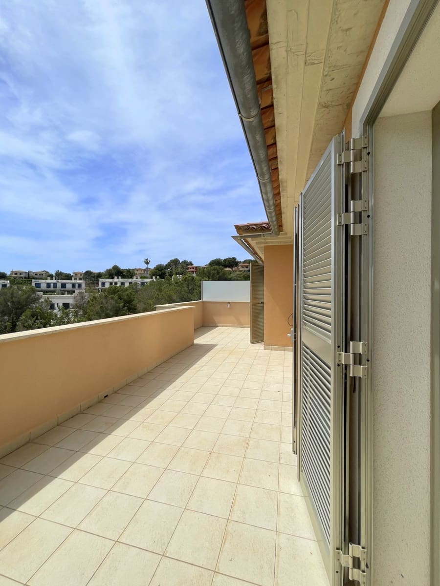 4 bedroom Apartment for rent in Cala Vinyes / Cala Vinyas / Cala Vinas with pool - € 3,950 (Ref: 9413224)