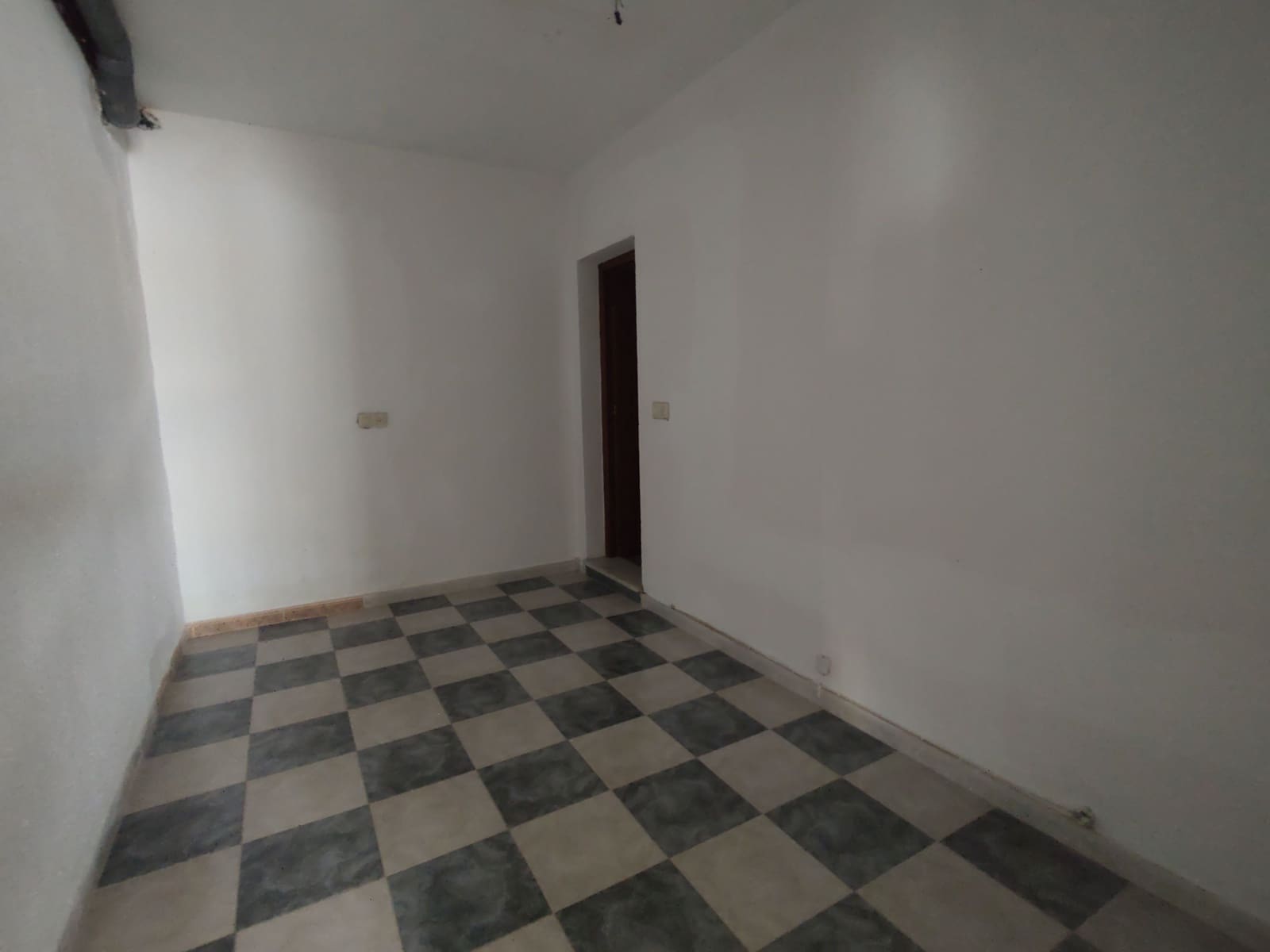 Kommersiell til salgs i Huercal-Overa - € 76 000 (Ref: 8822737)