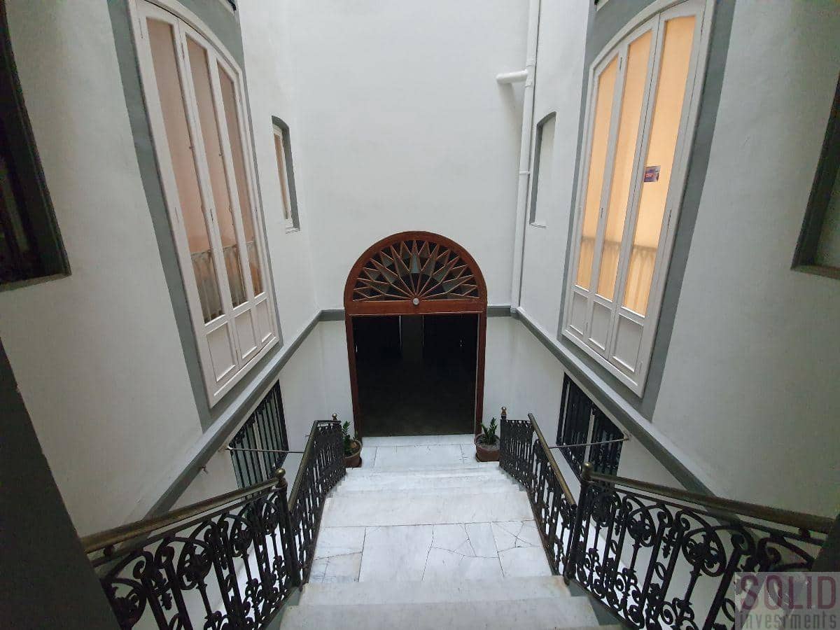 3 quarto Apartamento para arrendar em Valencia cidade - 1 700 € (Ref: 5458982)