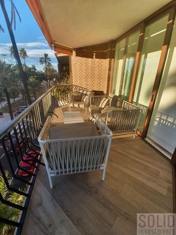 4 sovrum Lägenhet att hyra i Exposicio, Valencia stad - 4 500 € (Ref: 6565015)