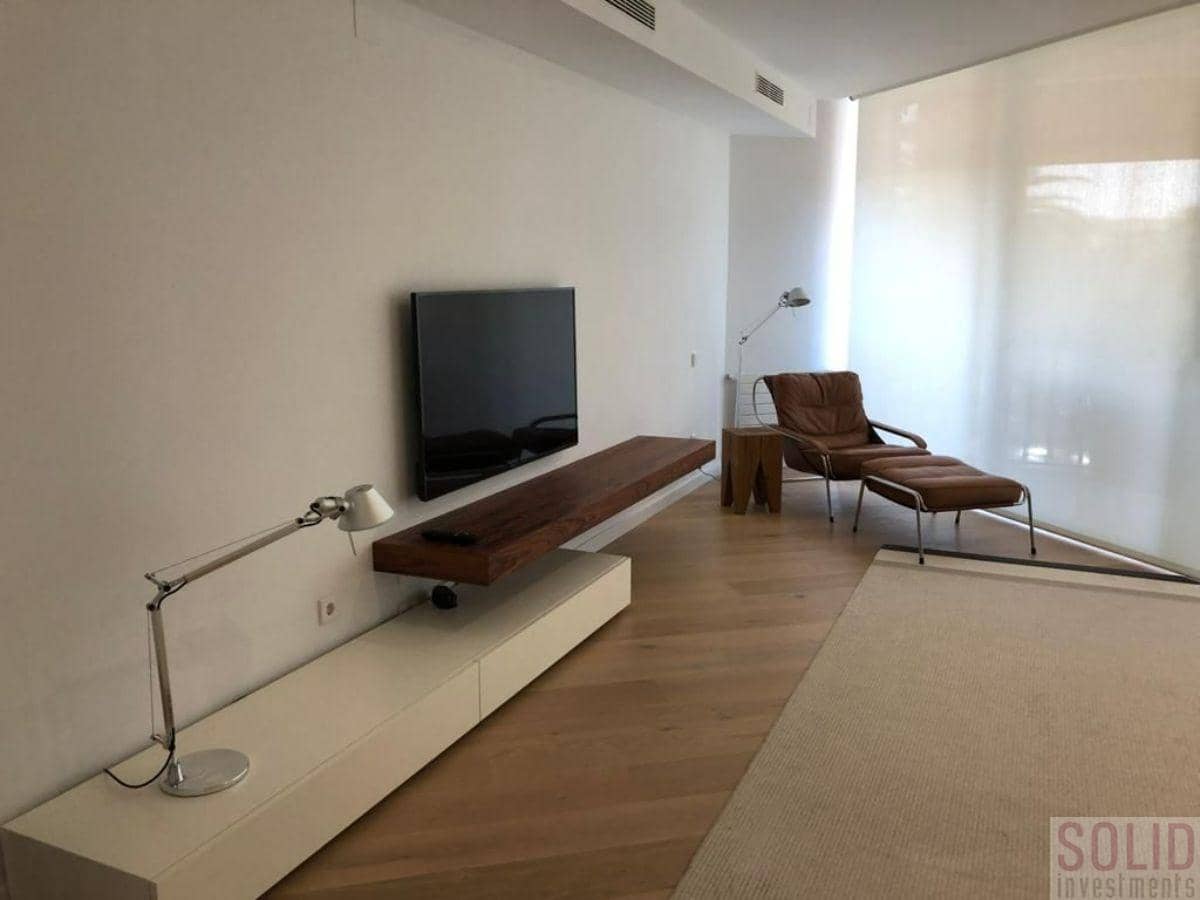 4 sovrum Lägenhet att hyra i Valencia stad - 4 500 € (Ref: 6565015)