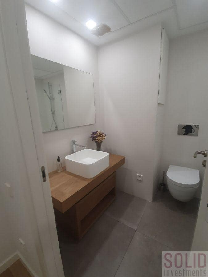 4 sovrum Lägenhet att hyra i Valencia stad - 4 500 € (Ref: 6565015)