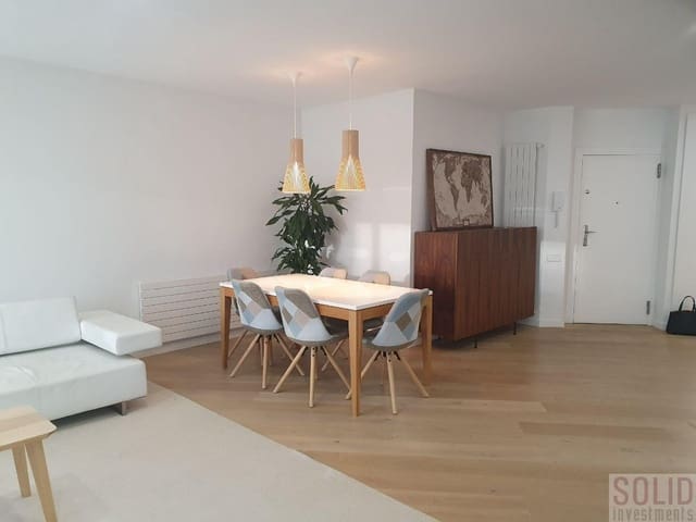 4 sovrum Lägenhet att hyra i Exposicio, Valencia stad - 4 500 € (Ref: 6565015)