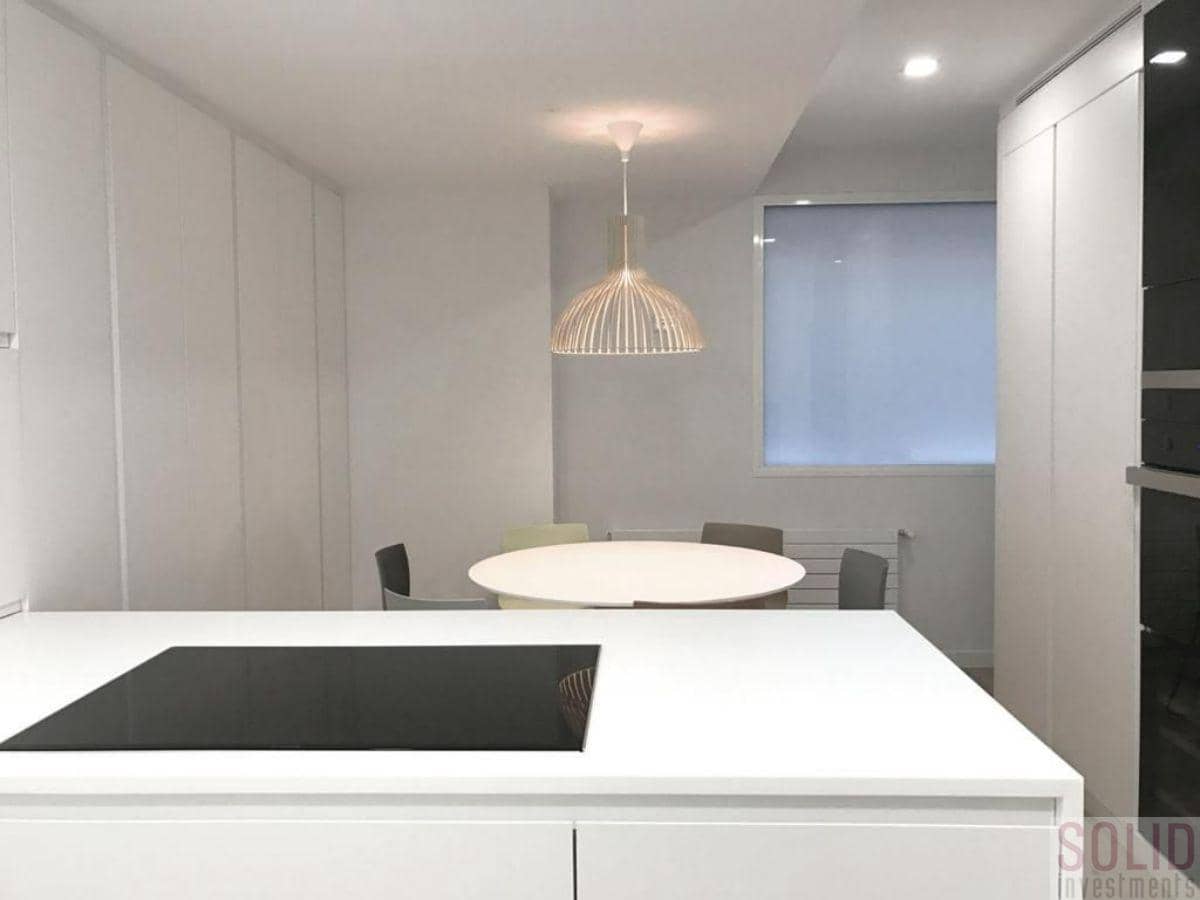 4 sovrum Lägenhet att hyra i Valencia stad - 4 500 € (Ref: 6565015)