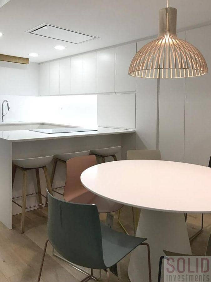 4 sovrum Lägenhet att hyra i Valencia stad - 4 500 € (Ref: 6565015)