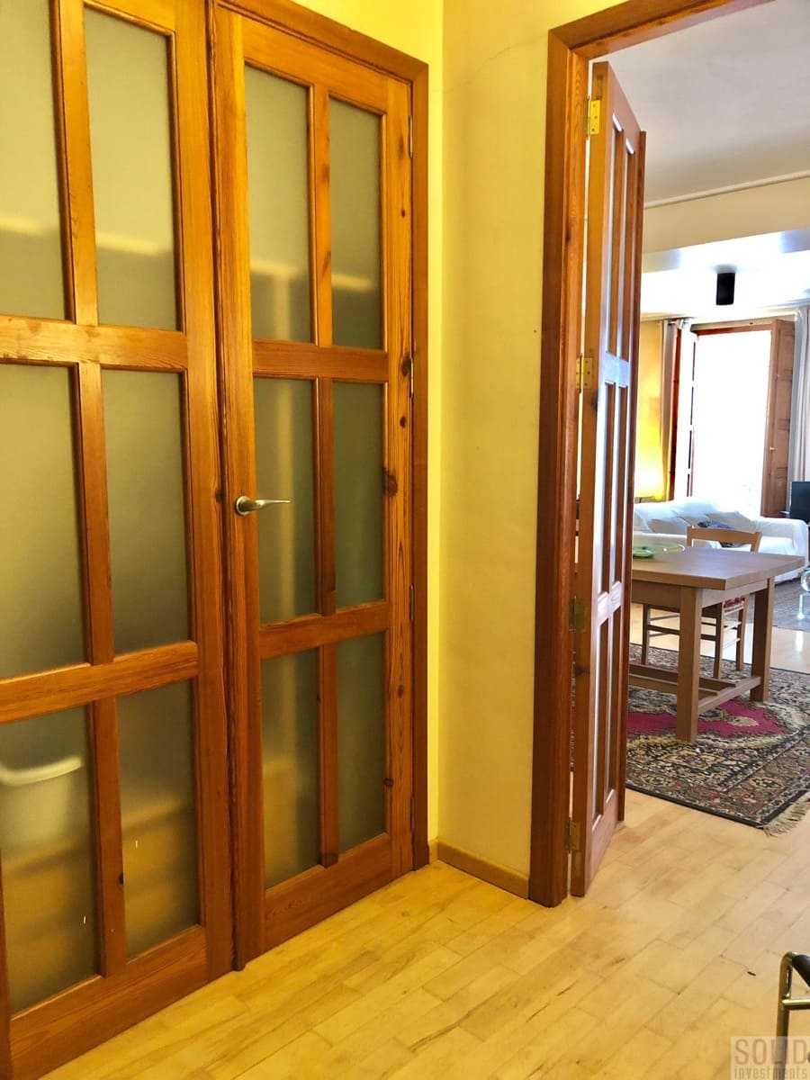 1 bedroom Flat for rent in Valencia city - € 2,000 (Ref: 7157408)
