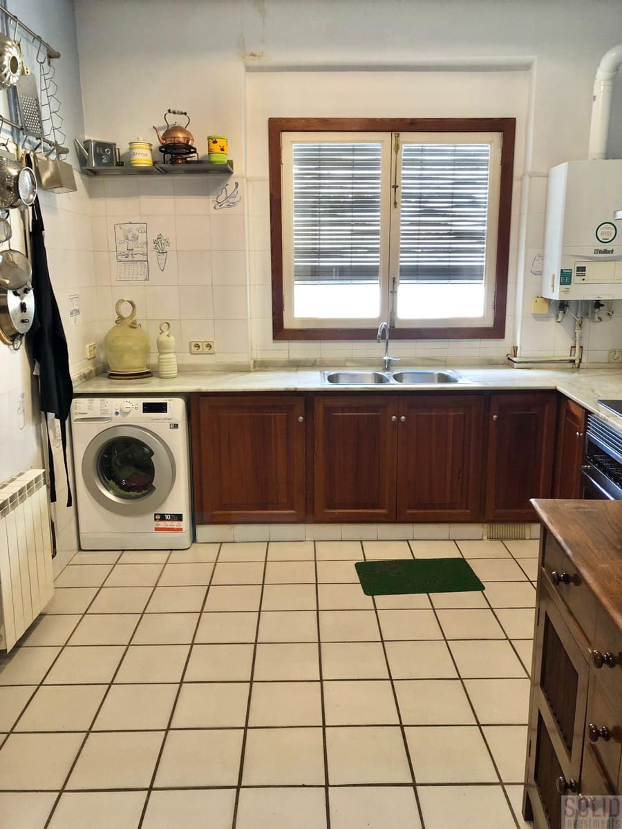 1 bedroom Flat for rent in Valencia city - € 2,000 (Ref: 7157408)