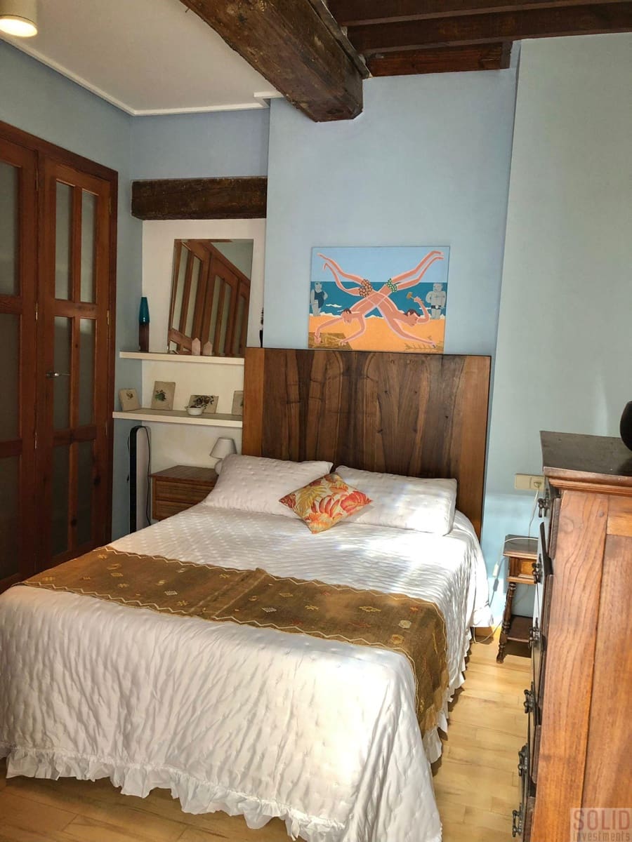 1 bedroom Flat for rent in Valencia city - € 2,000 (Ref: 7157408)