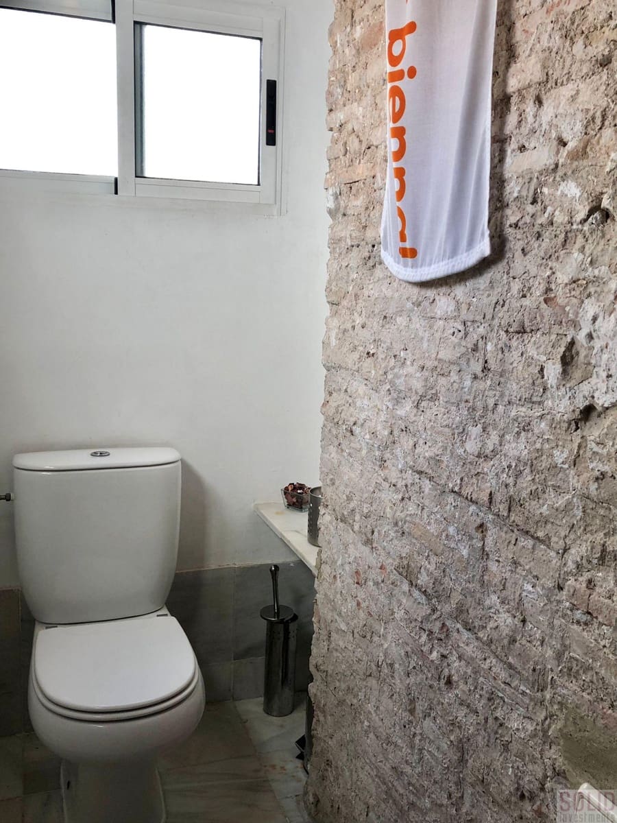 1 bedroom Flat for rent in Valencia city - € 2,000 (Ref: 7157408)