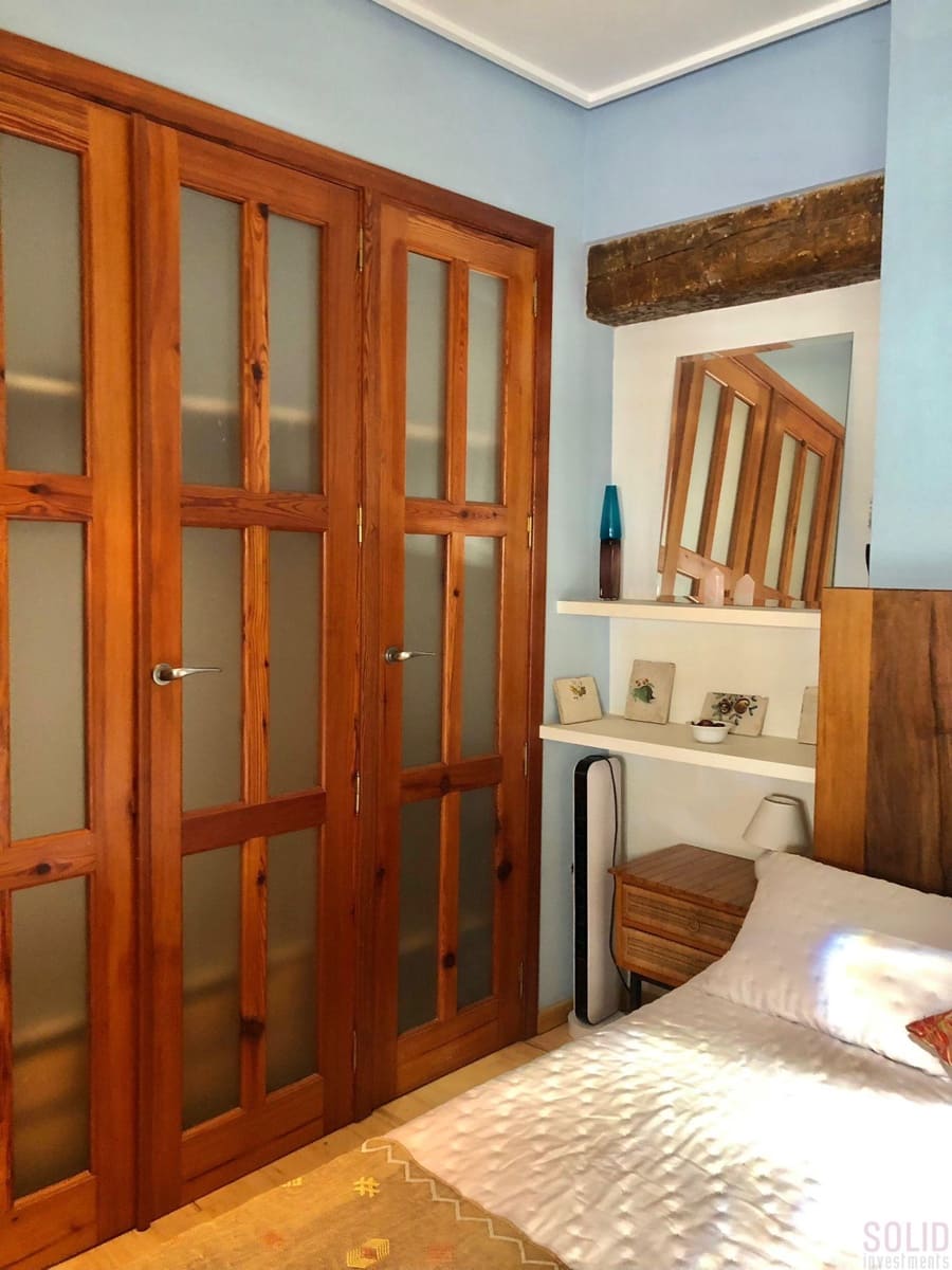 1 bedroom Flat for rent in Valencia city - € 2,000 (Ref: 7157408)