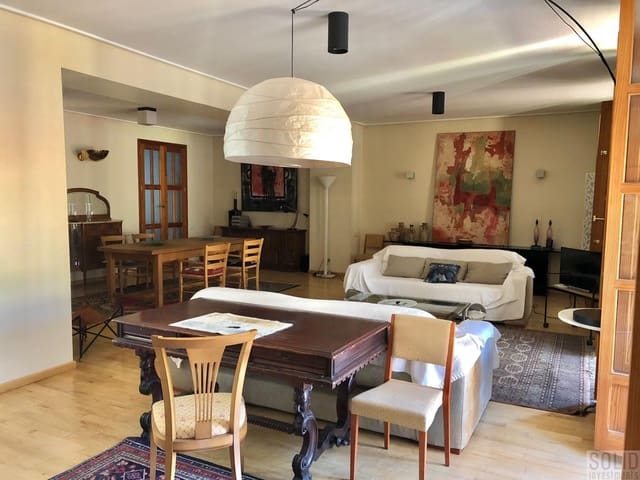1 sypialnia Mieszkanie do wynajęcia w La Seu, Miasto Walencja - 2 000 € (Ref: 7157408)