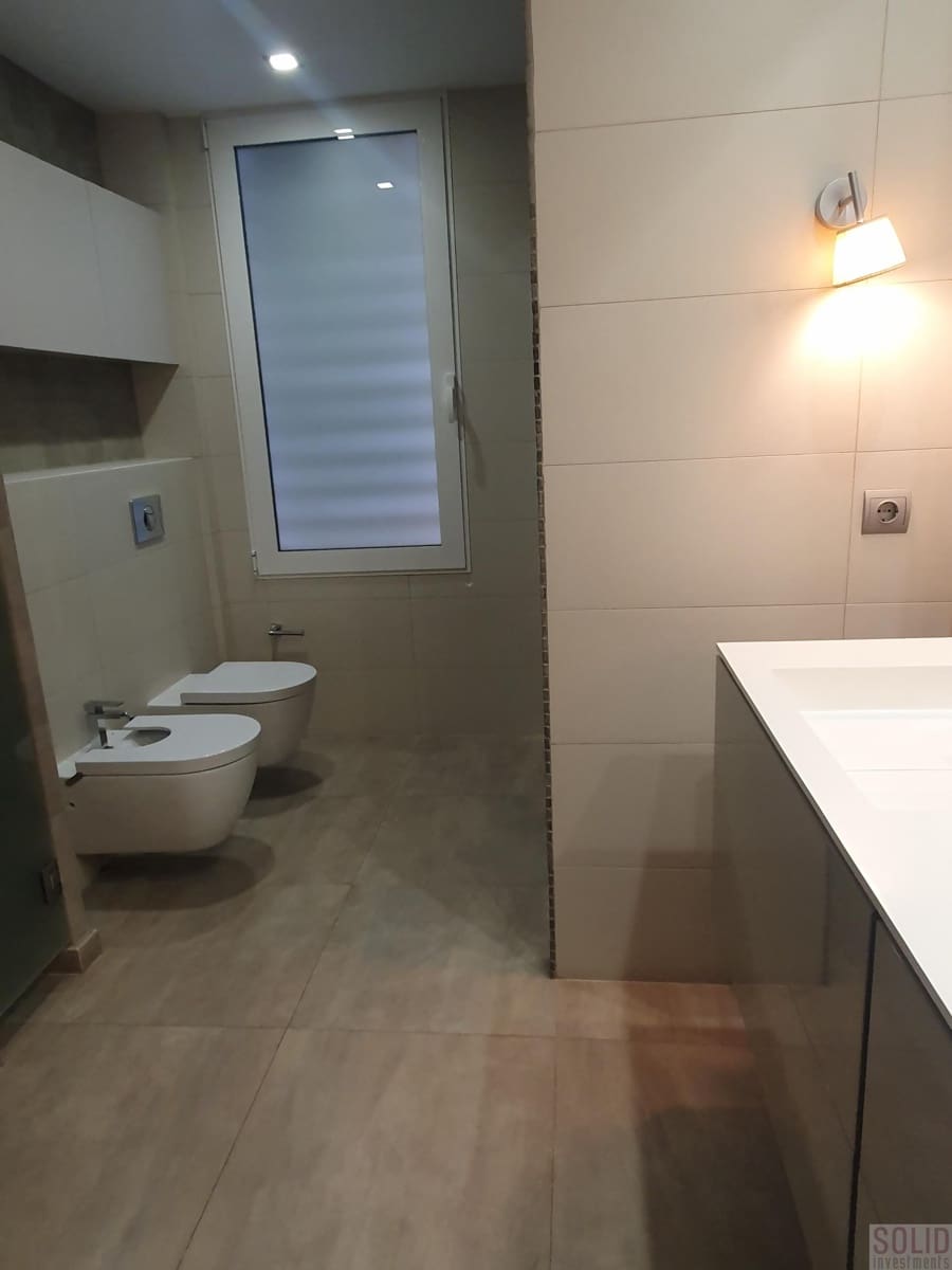 4 Zimmer Wohnung zu vermieten in Valencia Stadt mit Garage - 3.300 € (Ref: 7468291)
