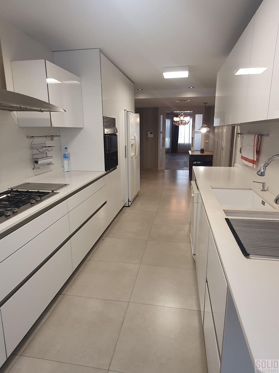 4 Zimmer Wohnung zu vermieten in Valencia Stadt mit Garage - 3.300 € (Ref: 7468291)