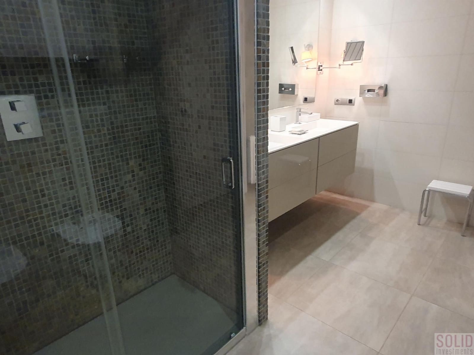 4 Zimmer Wohnung zu vermieten in Valencia Stadt mit Garage - 3.300 € (Ref: 7468291)