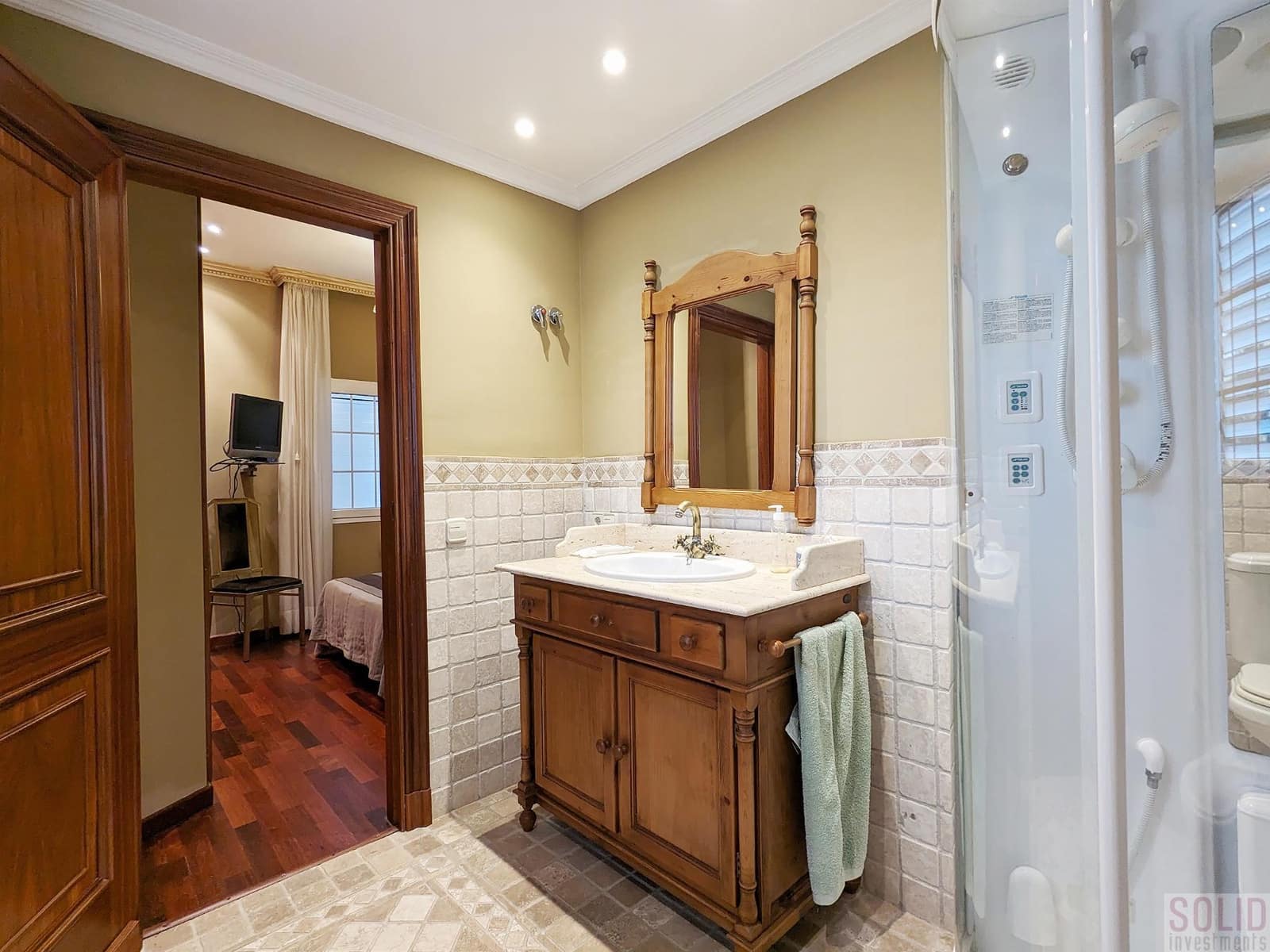 6 soverom Villa til salgs i Chiva med garasje - € 890 000 (Ref: 7686767)