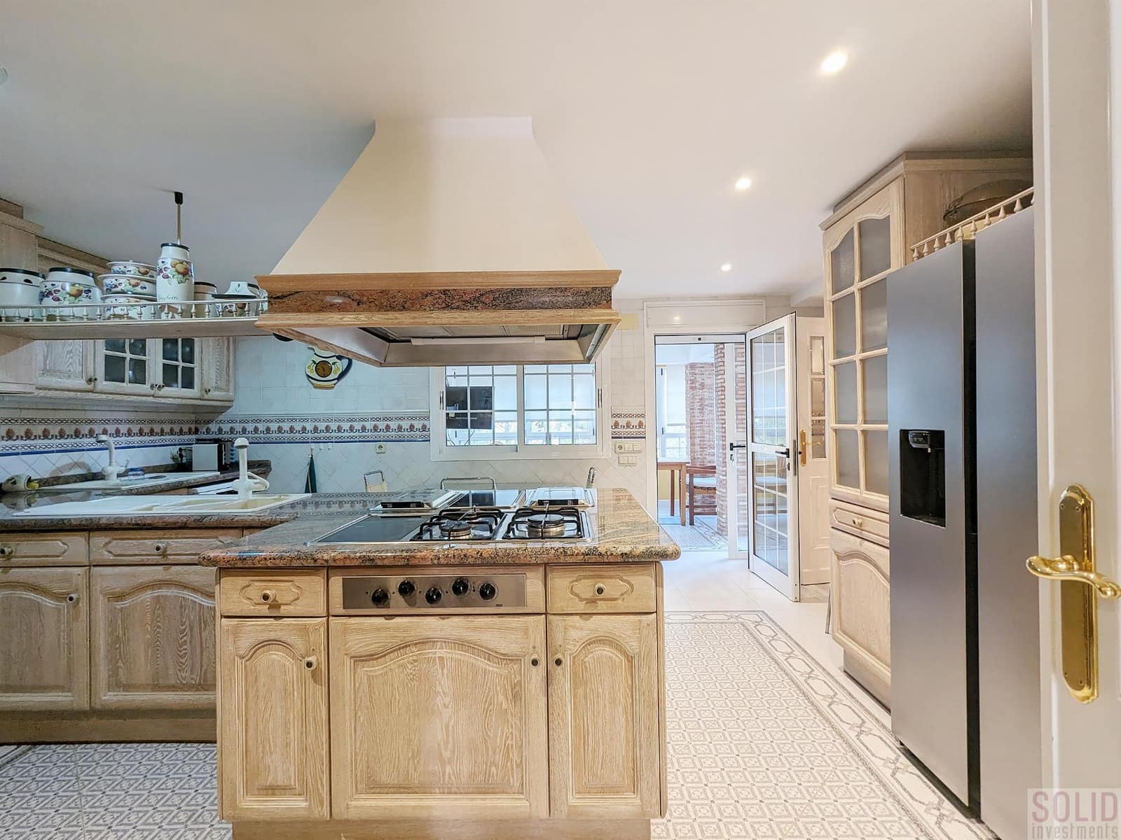 6 soverom Villa til salgs i Chiva med garasje - € 890 000 (Ref: 7686767)