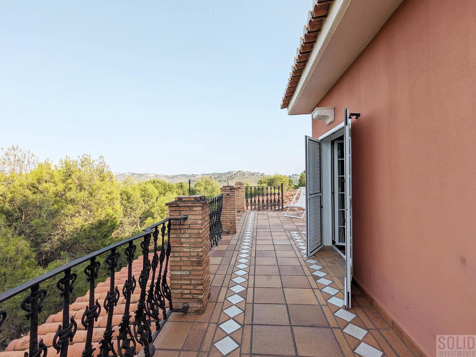 6 soverom Villa til salgs i Chiva med garasje - € 890 000 (Ref: 7686767)