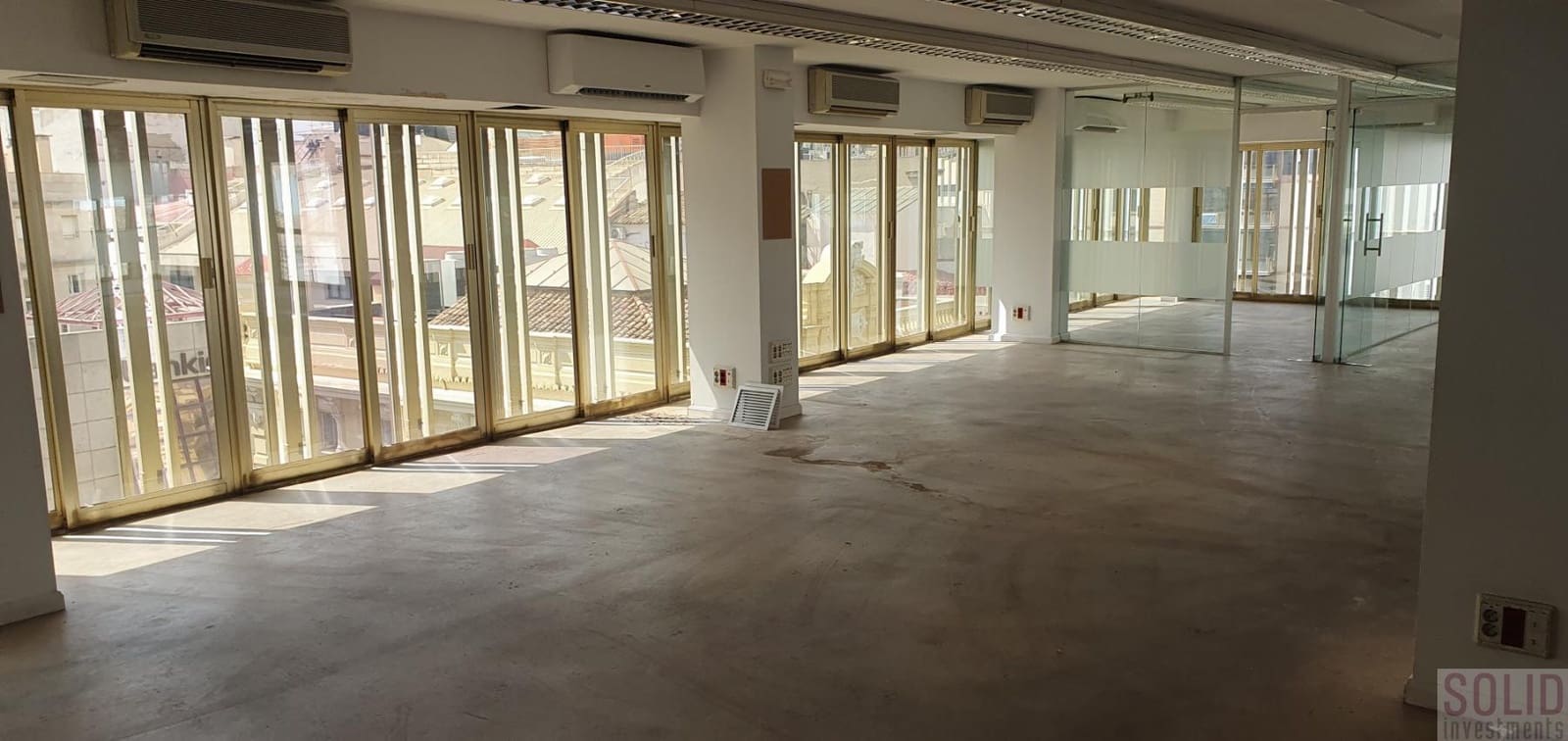 6 soveværelse Kontor til leje i Valencia by - € 4.385 (Ref: 7783129)