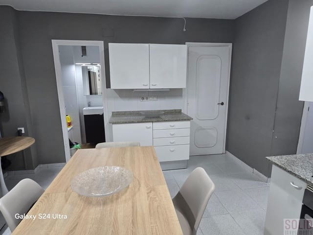 3 sovrum Lägenhet att hyra i El Pla del Remei, Valencia stad med garage - 2 200 € (Ref: 7996795)