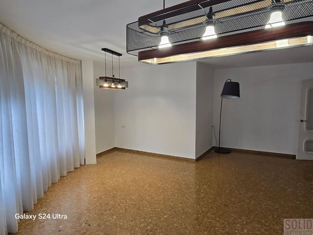 3 sovrum Lägenhet att hyra i El Pla del Remei, Valencia stad med garage - 2 200 € (Ref: 7996795)