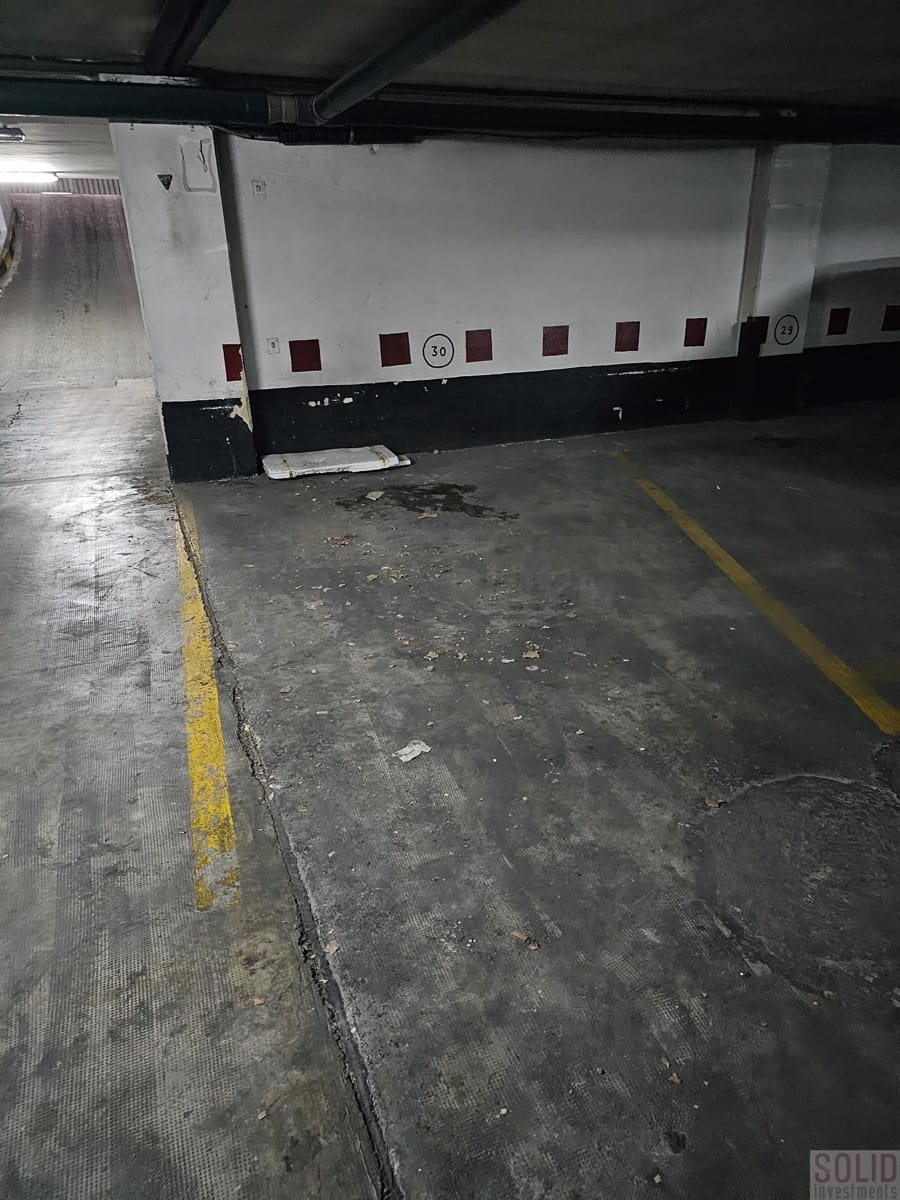 3 sypialnia Mieszkanie do wynajęcia w Miasto Walencja z garażem - 2 200 € (Ref: 7996795)