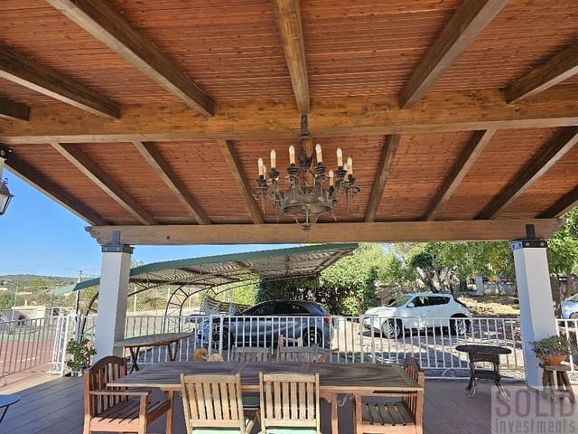 9 bedroom Villa for sale in Vilamarxant / Villamarchante with pool garage - € 560,000 (Ref: 8183609)