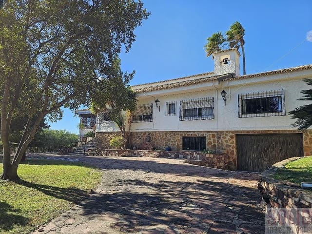 9 bedroom Villa for sale in Vilamarxant / Villamarchante with pool garage - € 560,000 (Ref: 8183609)