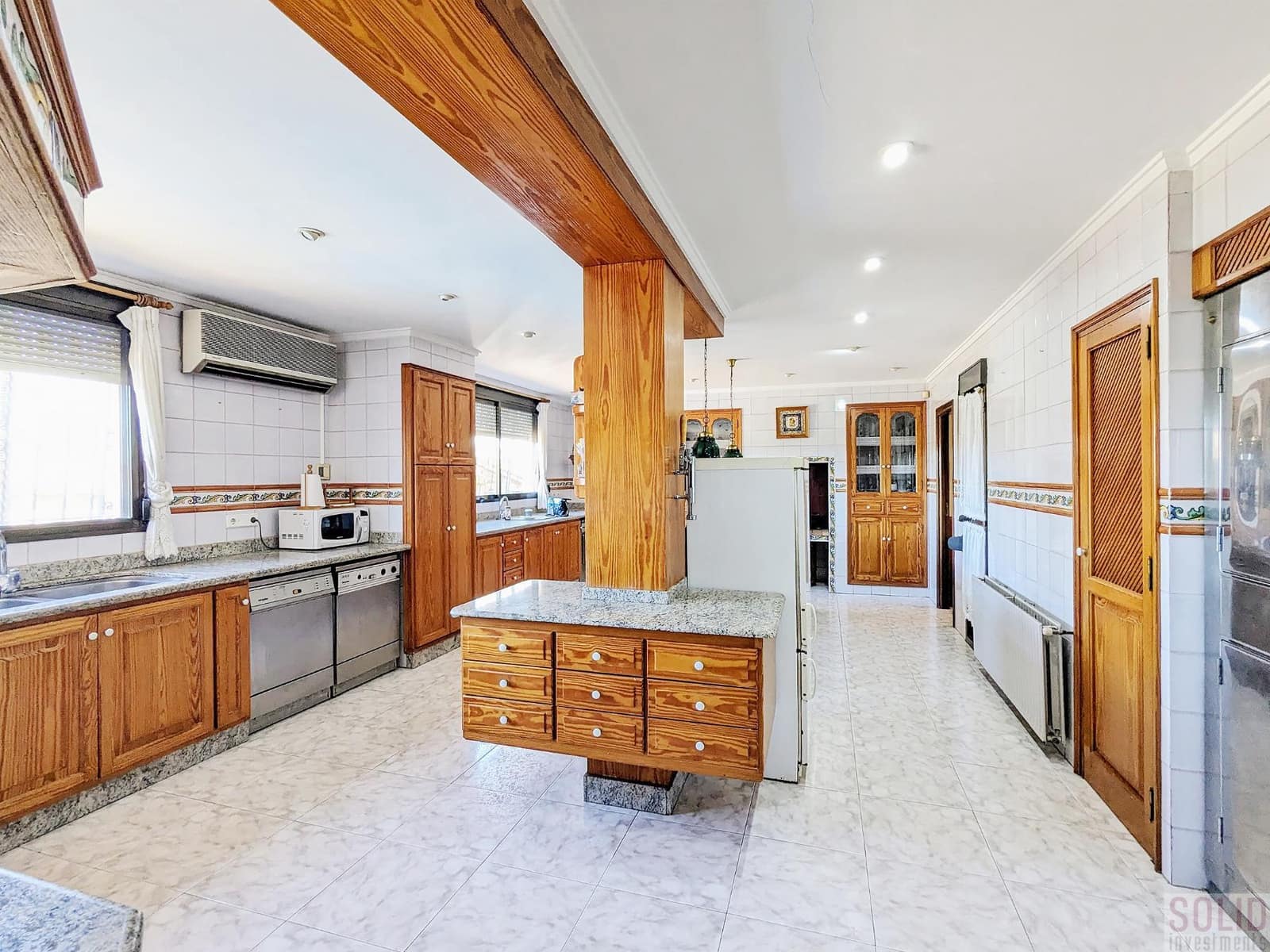 9 sypialnia Willa na sprzedaż w Vilamarxant / Villamarchante z basenem garażem - 560 000 € (Ref: 8183609)