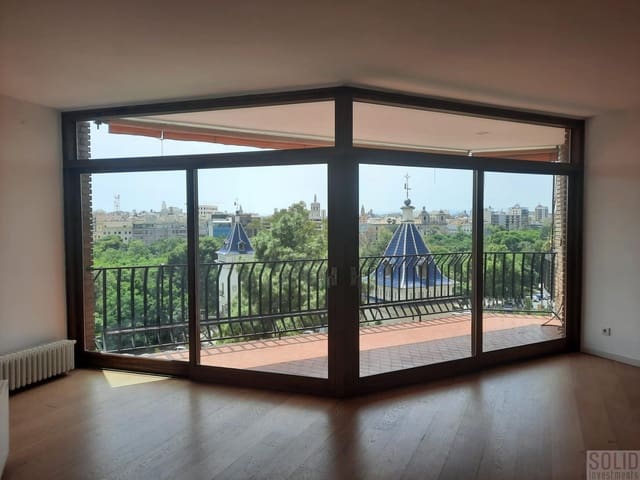 4 soveværelse Lejlighed til salg i Exposicio, Valencia by - € 1.300.000 (Ref: 8327262)