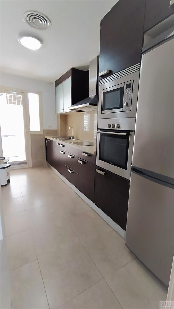   2 soveværelse   ferieLejlighed i Arenal   med   swimmingpool  garage  - € 1.200 (Ref: 8376387)