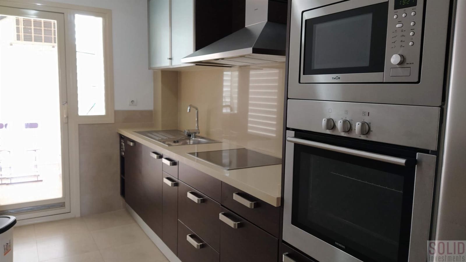   2 soveværelse   ferieLejlighed i Arenal   med   swimmingpool  garage  - € 1.200 (Ref: 8376387)