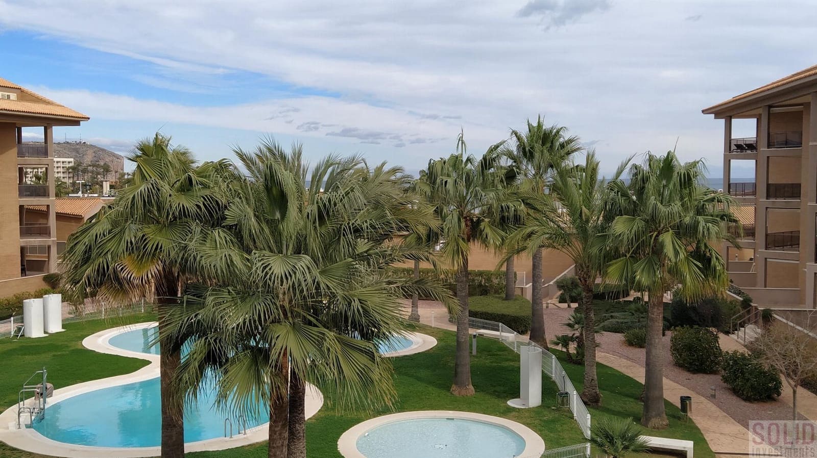   2 soveværelse   ferieLejlighed i Arenal   med   swimmingpool  garage  - € 1.200 (Ref: 8376387)