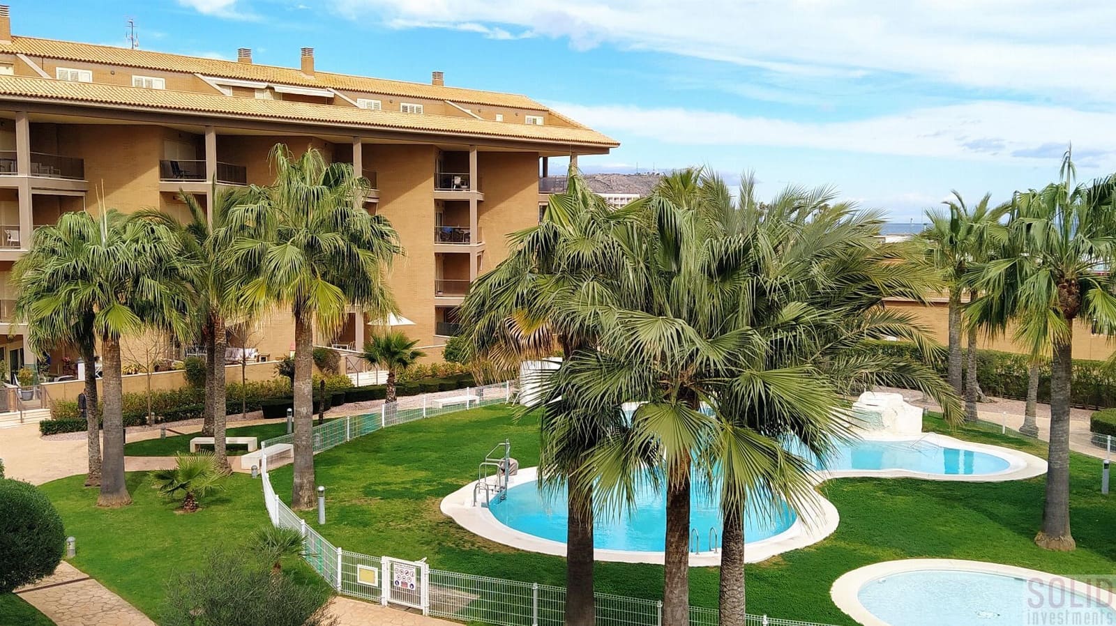   2 soveværelse   ferieLejlighed i Arenal   med   swimmingpool  garage  - € 1.200 (Ref: 8376387)