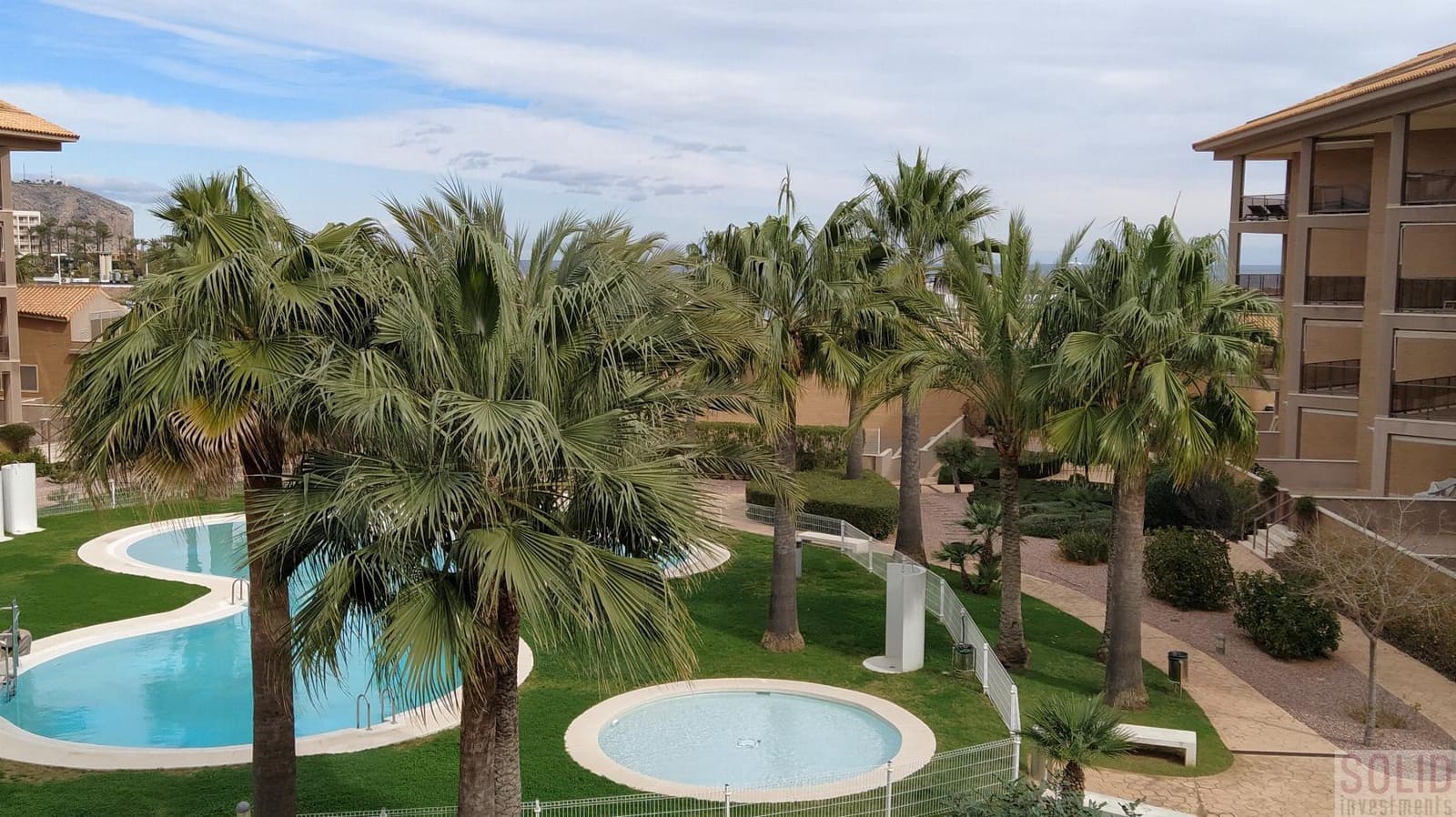   2 soveværelse   ferieLejlighed i Arenal   med   swimmingpool  garage  - € 1.200 (Ref: 8376387)