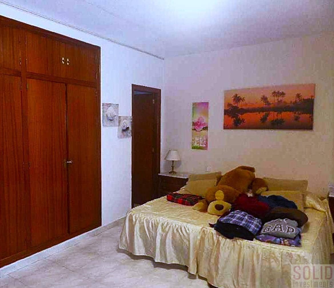 14 soverom Villa til salgs i Rocafort med garasje - € 1 650 000 (Ref: 8598742)