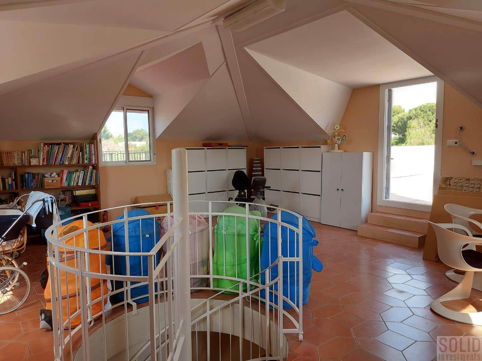 14 soverom Villa til salgs i Rocafort med garasje - € 1 650 000 (Ref: 8598742)