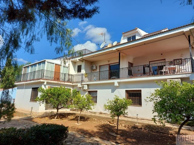 14 bedroom Villa for sale in Rocafort with garage - € 1,650,000 (Ref: 8598742)