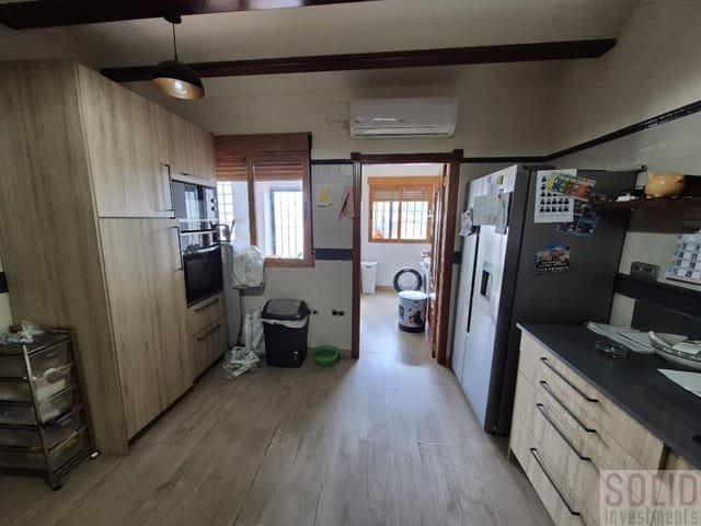 Chalet de 4 habitaciones en Rafelguaraf en venta - 170.000 € (Ref: 8894204)