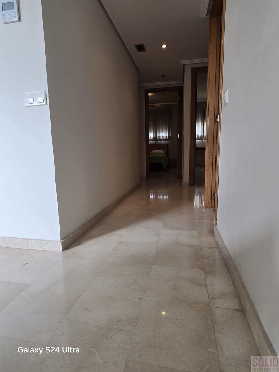 3 soverom Leilighet til salgs i Valencia by med svømmebasseng garasje - € 690 000 (Ref: 9031092)