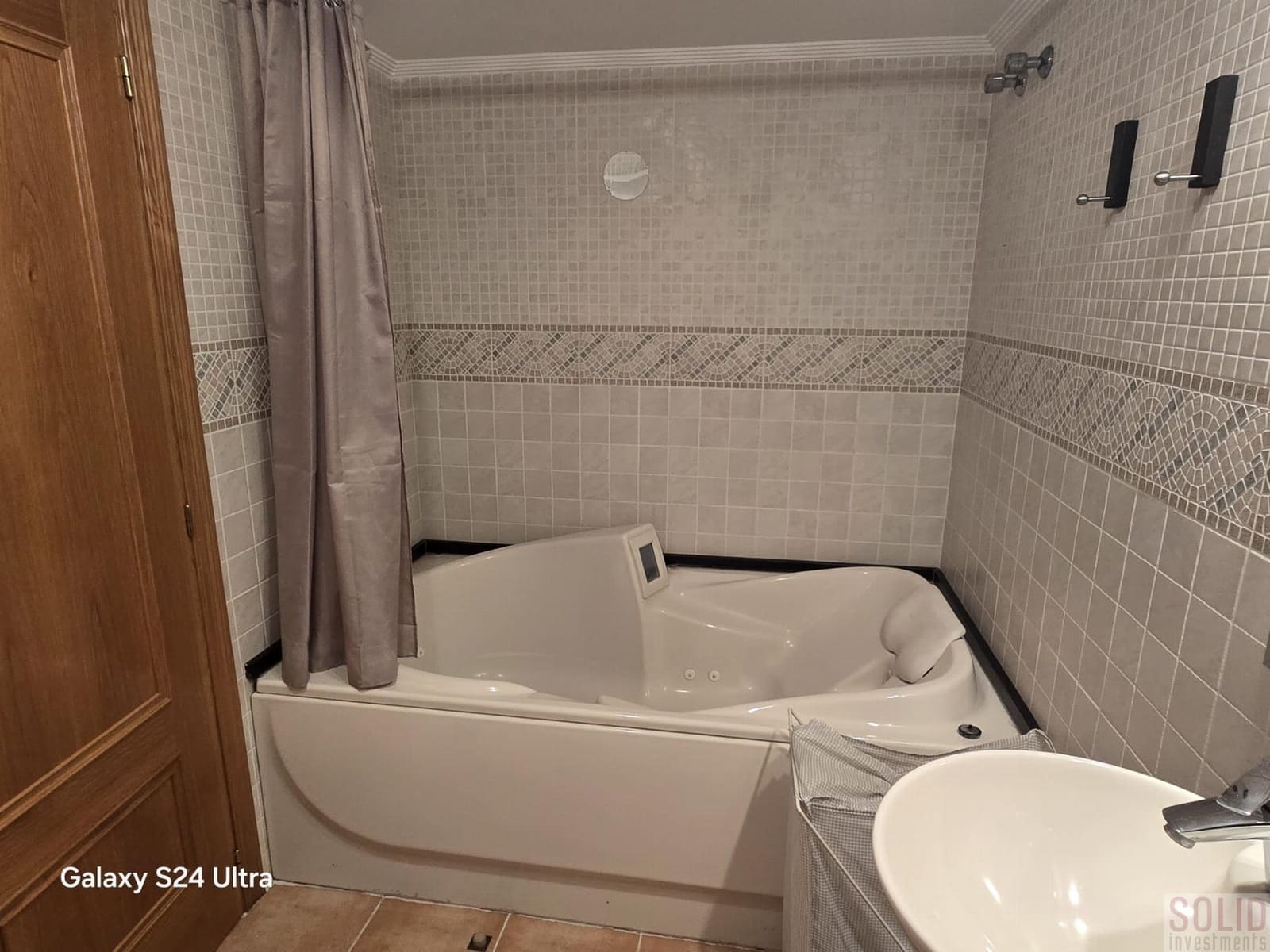 3 soverom Leilighet til salgs i Valencia by med svømmebasseng garasje - € 690 000 (Ref: 9031092)