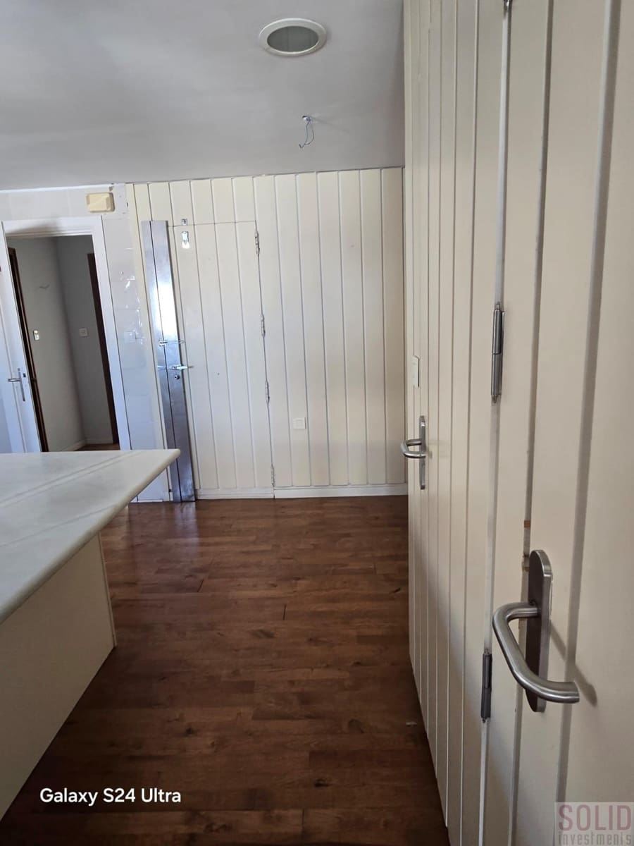 4 slaapkamer Flat te huur in Valencia stad - € 3.000 (Ref: 9146415)