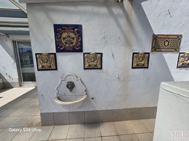 Appartement de 4 chambres à louer à Sant Francesc, Valence ville - 3 000 € (Ref: 9146415)