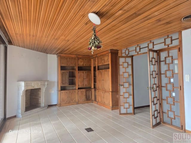 Appartement de 4 chambres à louer à Sant Francesc, Valence ville - 3 000 € (Ref: 9146415)