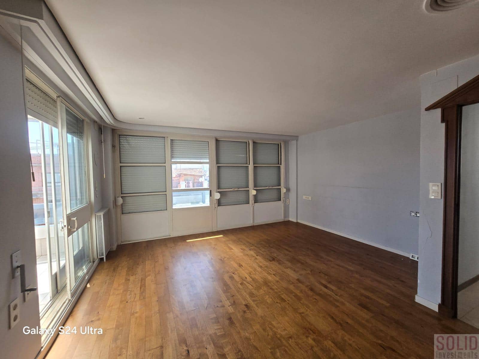 4 slaapkamer Flat te huur in Valencia stad - € 3.000 (Ref: 9146415)