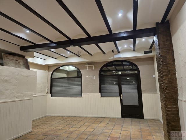 8 bedroom Commercial for sale in Arrancapins, Valencia city - € 470,000 (Ref: 9207837)