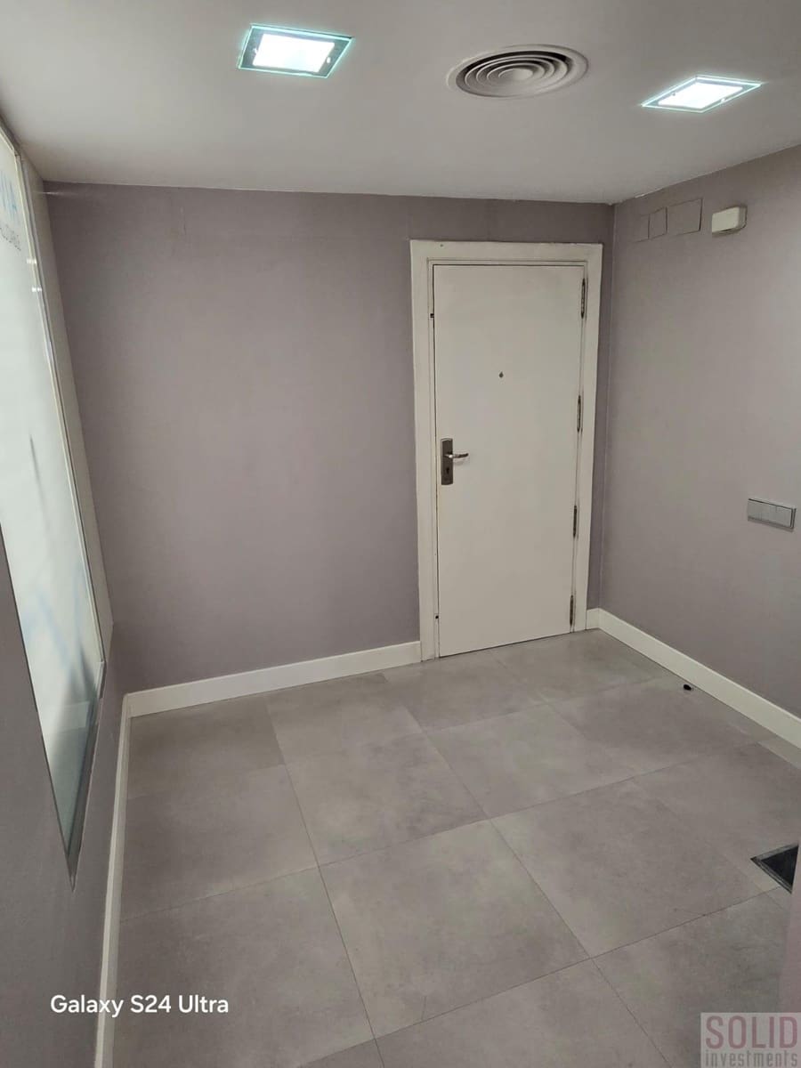 3 sypialnia Mieszkanie do wynajęcia w Miasto Walencja - 2 000 € (Ref: 9211602)